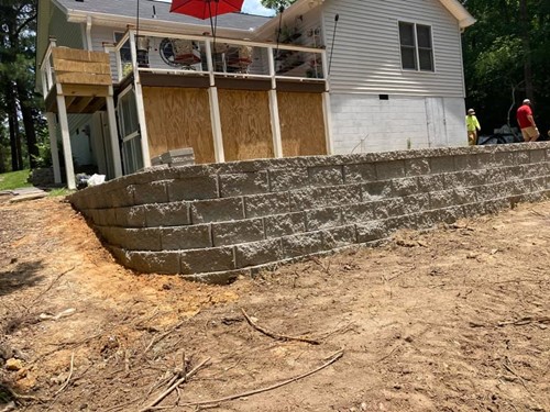 concrete retaining wall